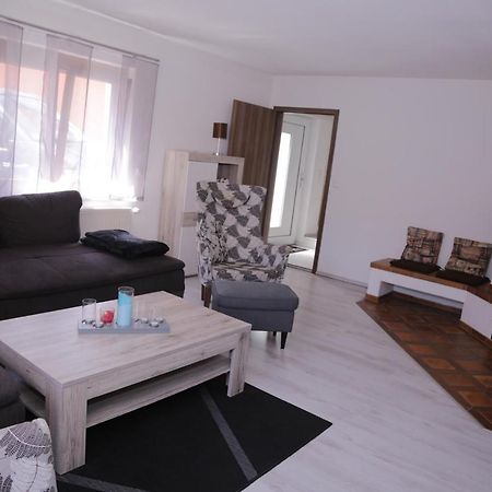 Апартаменты Haus Aissa Кандерн Экстерьер фото